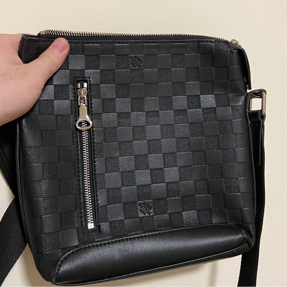Louis Vuitton hand bag